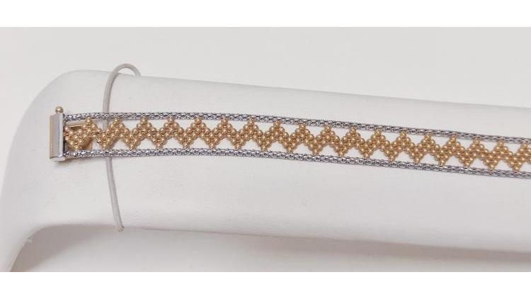 Bracciale di ottima fattura, a maglia strettissima.
