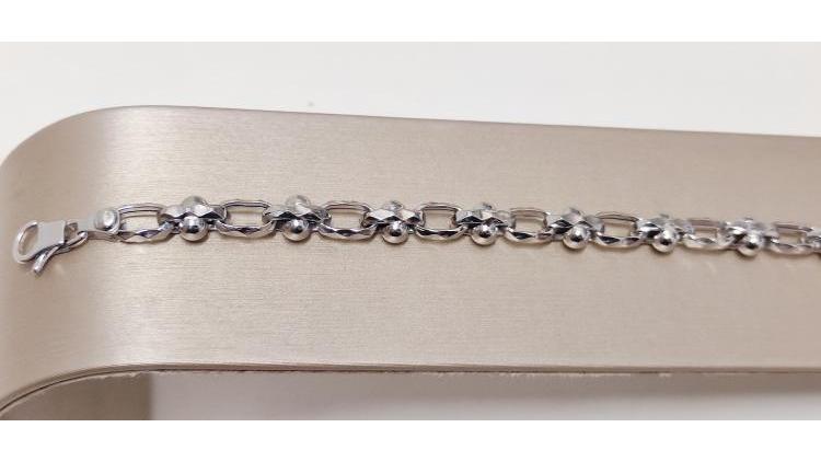 Bracciale di ottima fattura, ottima idea regalo.