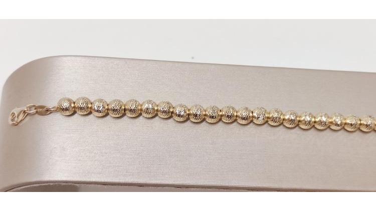 Bracciale a palline satinate.