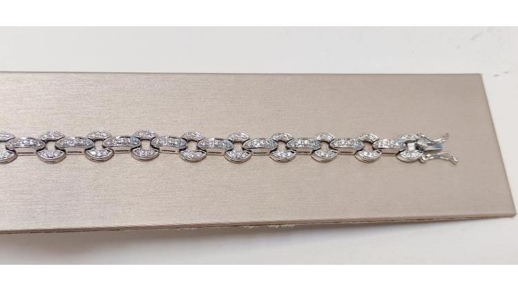 Bracciale Tennis con Diamanti per una caratura di 1,76.