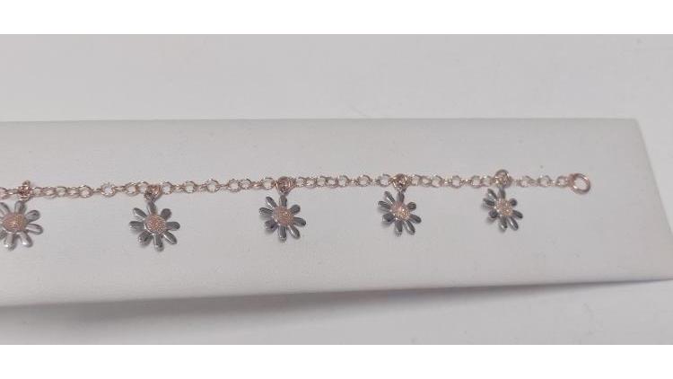 Bracciale di ottima fattura, collezione Aprile.