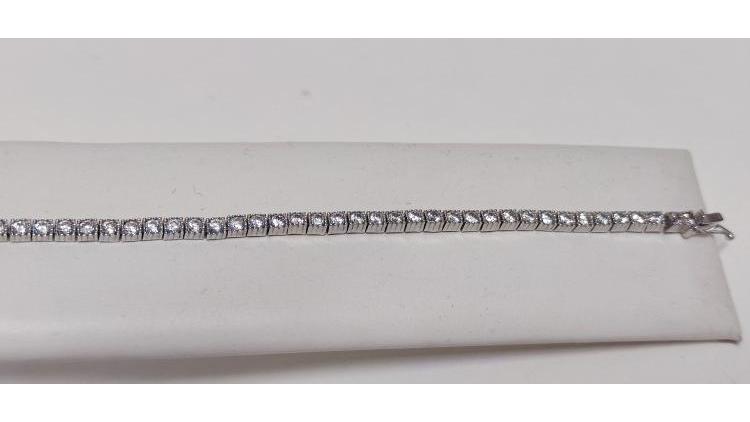 Tennis di Diamanti per una Caratura di 1,83. Lunghezza cm 19.