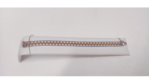 Bracciale di ottima fattura, a maglia strettissima.