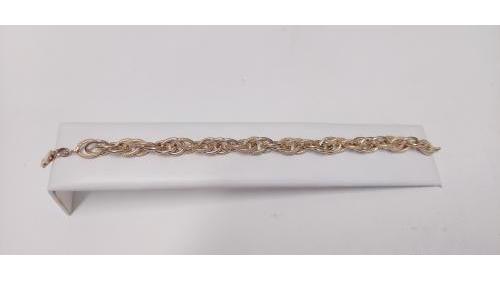 Bracciale di ottima fattura, in oro satinato.