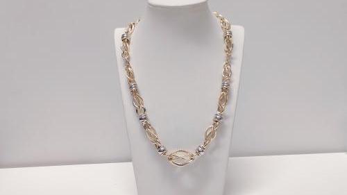 Girocollo di ottima fattura ad un prezzo speciale.