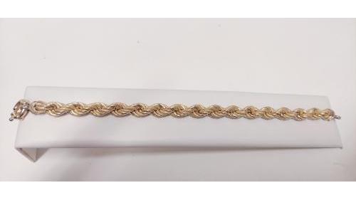 Bracciale a torcione in oro satinato.