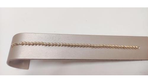 Bracciale a palline satinate.